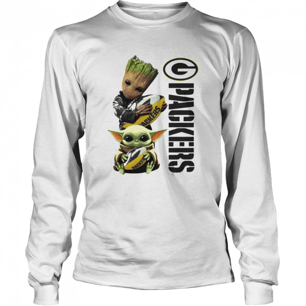 Baby Yoga And Baby Groot Hug Rugby Green Bay Packers Shirt Long Sleeved T-Shirt