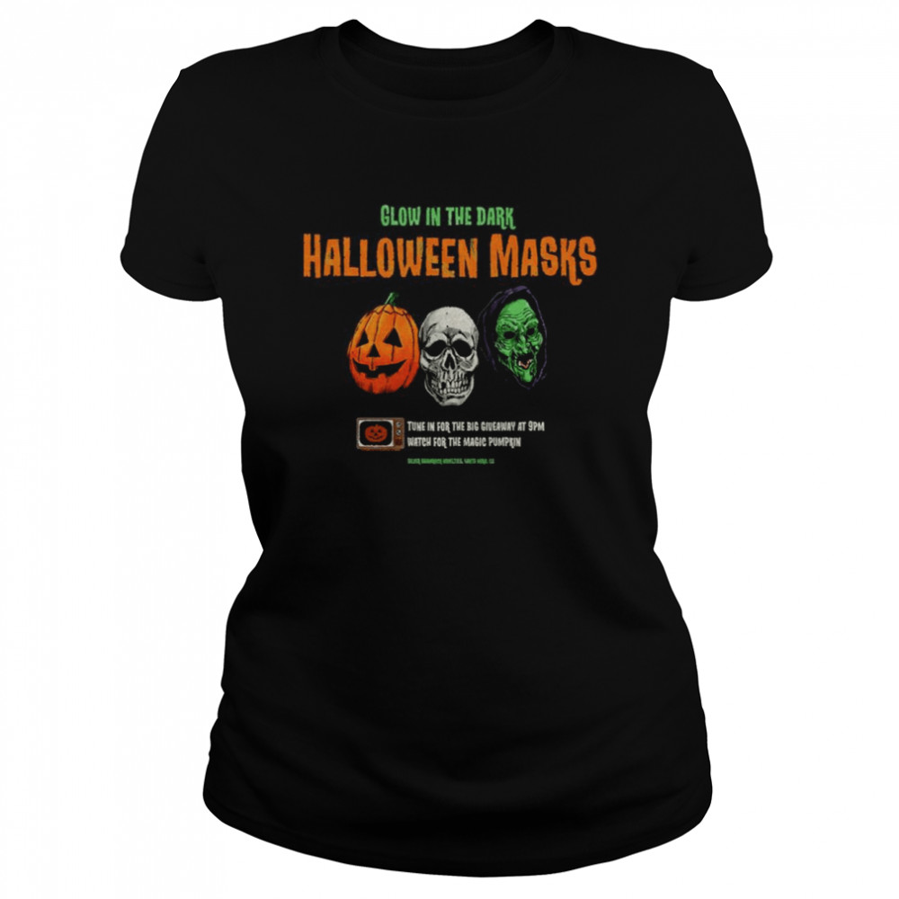 Tune In For The Big Giveaway At 9Pm Halloween Shirt Classic Womens T Shirt