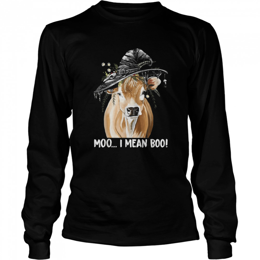Funny Cow Witch Halloween Moo I Mean Boo T Long Sleeved T Shirt